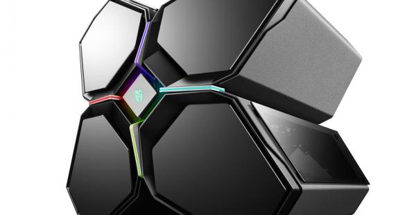 Case Deep Cool Quadstellar